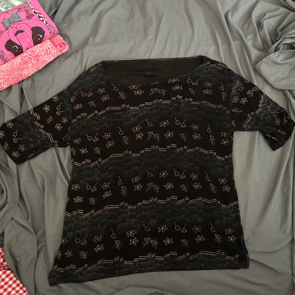 NISSI Vintage Black Short Sleeve Knit Tee with beaded detail